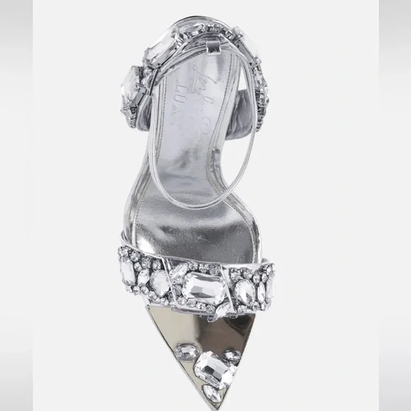 Jewelled heels NWT in box - Picture 4 of 14